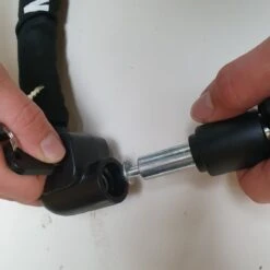 Maxx-Locks Bulls Kettingslot - Solid Pantserslot Uit Gehard Staal - Gebruik Slot Lock Motor Scooter Fiets Motorslot Scooterslot - Alternatief Voor Ketting Ringslot Cijferslot Kabelslot Beugelslot - Lengte 100CM Dikte 8MM - Zwart 16 Maxx-Locks Bulls Kettingslot - Solid Pantserslot Uit Gehard Staal - Gebruik Slot Lock Motor Scooter Fiets Motorslot Scooterslot - Alternatief Voor Ketting Ringslot Cijferslot Kabelslot Beugelslot - Lengte 100CM Dikte 8MM - Zwart -Fietswereld Verkoop 1200x1200 120