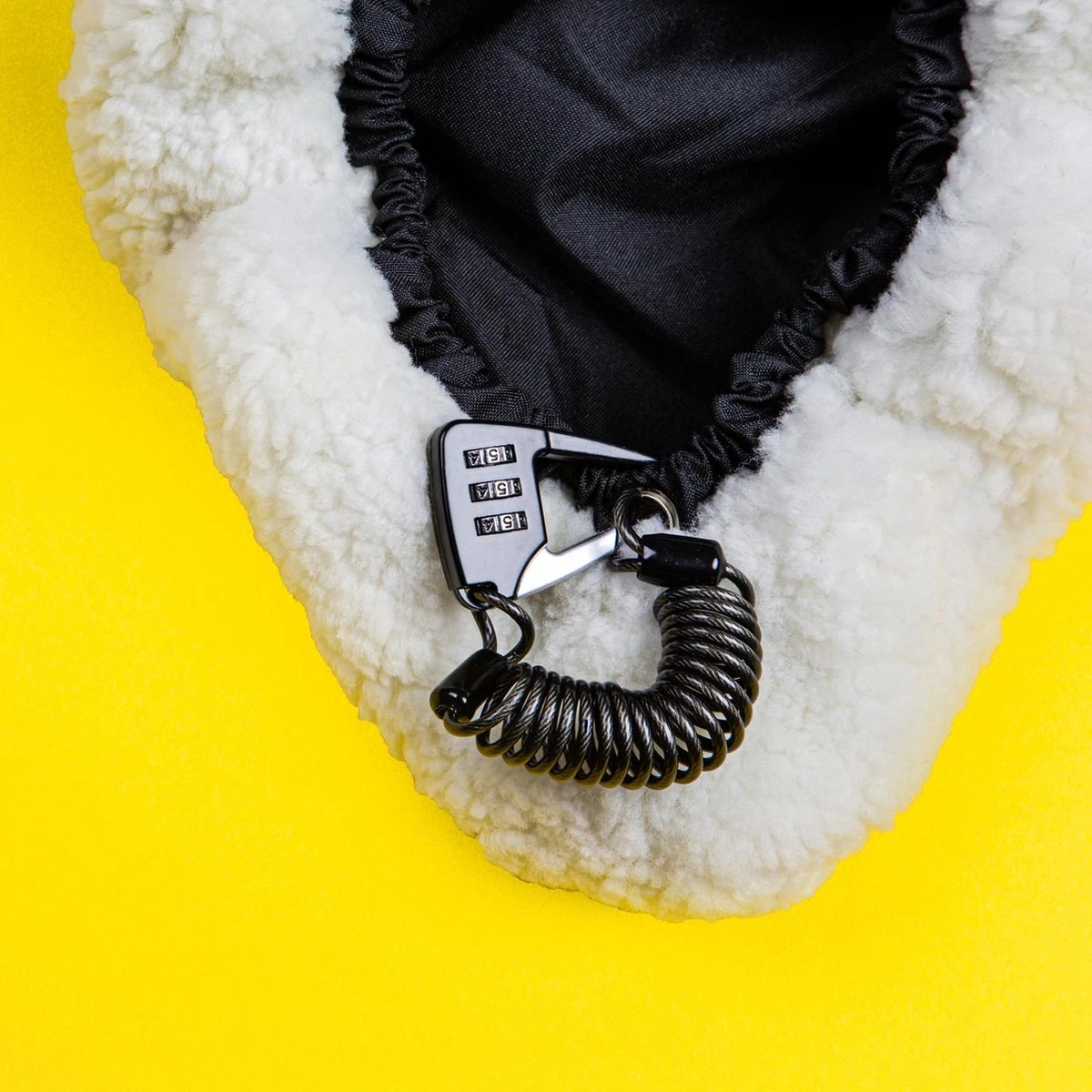 Sunny Bum Zadelhoes, Fietszadel Dames En Heren, Waterdicht En Comfortabel, Incl. Fietsslot En Veiligheidskabel, Dubbelzijdig Zadel Met Schapenvacht 4 Sunny Bum Zadelhoes, Fietszadel Dames En Heren, Waterdicht En Comfortabel, Incl. Fietsslot En Veiligheidskabel, Dubbelzijdig Zadel Met Schapenvacht - Afbeelding 2