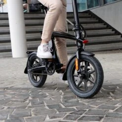 IZINQ H1 - Fiets / Vouwfiets / Elektrische Scooter - 14" Luchtbanden - Lithium 10.0Ah 36V - Zwart/Oranje - 25km/u - Volwassenen En Kinderen - Windgoo 26 IZINQ H1 - Fiets / Vouwfiets / Elektrische Scooter - 14" Luchtbanden - Lithium 10.0Ah 36V - Zwart/Oranje - 25km/u - Volwassenen En Kinderen - Windgoo -Fietswereld Verkoop 1200x1200 816