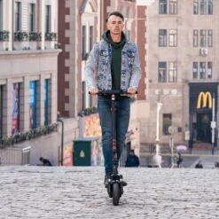 Elektrische Step RCB R10X – Electric Scooter – Opvouwbare E-step – 10 Inch - 11,4Ah – Max 25 Km/u – Max 130 Kg – Met App & Nederlandse Handleiding -Fietswereld Verkoop 1200x1200 840