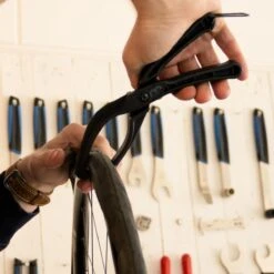 BBB Cycling EasyTire Bandenlichter - Professioneel Fietsgereedsschap - Fietsband Oplegger - Zwart - BTL-78 7 BBB Cycling EasyTire Bandenlichter - Professioneel Fietsgereedsschap - Fietsband Oplegger - Zwart - BTL-78 -Fietswereld Verkoop 1200x1200 910