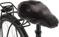 Fastrider Schapenvacht Zadelhoes Grijs 10 Fastrider Schapenvacht Zadelhoes Grijs -Fietswereld Verkoop 1200x756 4