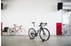 TRIVIO - Fietsstandaard - Zwart - Staal 17 TRIVIO - Fietsstandaard - Zwart - Staal -Fietswereld Verkoop 1200x786 2