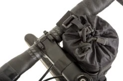 AGU Snack-Pack Venture Frametas Zwart - 1L - Bikepacking -Fietswereld Verkoop 1200x794 4