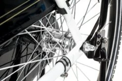 Amigo Eclypse Transportfiets 28 Inch - Omafiets Met Voordrager - Wit -Fietswereld Verkoop 1200x798 5