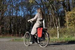 Ekostar® Online Shopping - 2in1 Fietstas - 100% Waterdicht - Rolltop - Rood - 17 Tot 28 Liter - Enkele Fietstas -Fietswereld Verkoop 1200x799 16