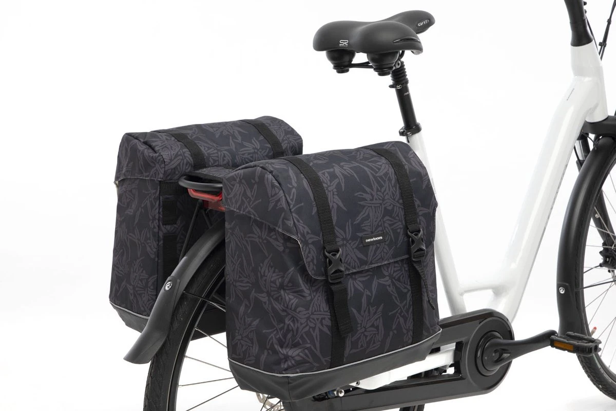 New Looxs Alba Double Bamboo Dubbele Fietstas - 42 Liter - Zwart 7 New Looxs Alba Double Bamboo Dubbele Fietstas - 42 Liter - Zwart - Afbeelding 5