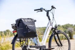 New Looxs Camella Nova Enkele Fietstas Shopper - Afneembaar - 24,5 Liter - Zwart 18 New Looxs Camella Nova Enkele Fietstas Shopper - Afneembaar - 24,5 Liter - Zwart -Fietswereld Verkoop 1200x800 112