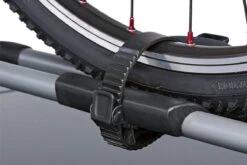 Thule FreeRide 532 - Dak Fietsdrager - Frame Montage -Fietswereld Verkoop 1200x800 123