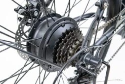 Myatu E-bike 26 Inch City Pedelec Voor Dames En Heren, Elektrische Fiets Met 12,5Ah Accu, 6 Versnellingen Shimano, Derailleur Versnellingen, Achter Motor 250 W-Zwart -Fietswereld Verkoop 1200x800 25