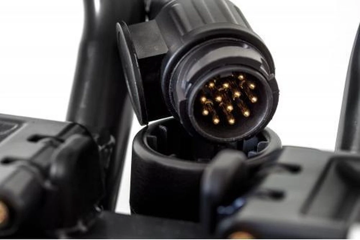 XLC Azura LED Fietsendrager - 2 Fietsen - E-Bike - 13/7 Polig 7 XLC Azura LED Fietsendrager - 2 Fietsen - E-Bike - 13/7 Polig - Afbeelding 5