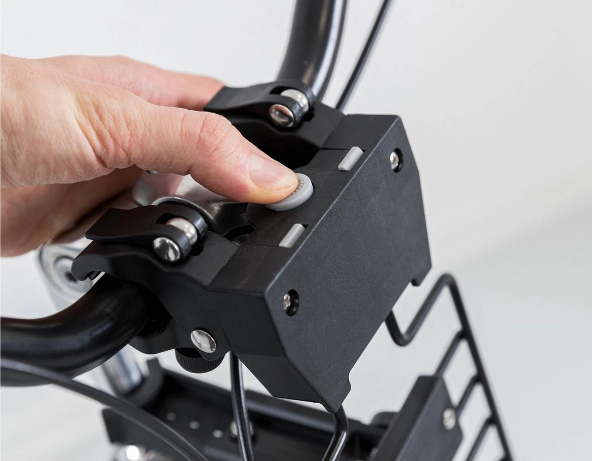 Trixie Houder Voor Fietsmand Stuur #13108 11 Trixie Houder Voor Fietsmand Stuur #13108 - Afbeelding 9