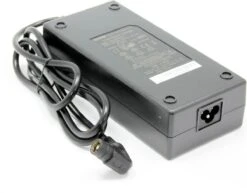 Sans Acculader SSLC084V42 - Elektrische Fietsoplader - 42V - RCA Tulp Connector -Fietswereld Verkoop 1200x936