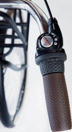 Cortina U4 - Stadsfiets - D50 - Jet Black Matt - R3 -Fietswereld Verkoop 657x1200