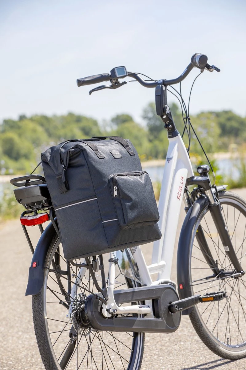New Looxs Camella Nova Enkele Fietstas Shopper - Afneembaar - 24,5 Liter - Zwart 11 New Looxs Camella Nova Enkele Fietstas Shopper - Afneembaar - 24,5 Liter - Zwart - Afbeelding 9