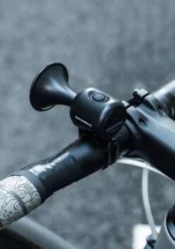 Rockbros Elektrische Fietshoorn - Fietsbellen - Fietstoeter - Zwart - Waterbestendig -Fietswereld Verkoop 845x1200 2