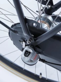 Cortina U4 - Stadsfiets - D50 - Jet Black Matt - R3 -Fietswereld Verkoop 899x1200 1