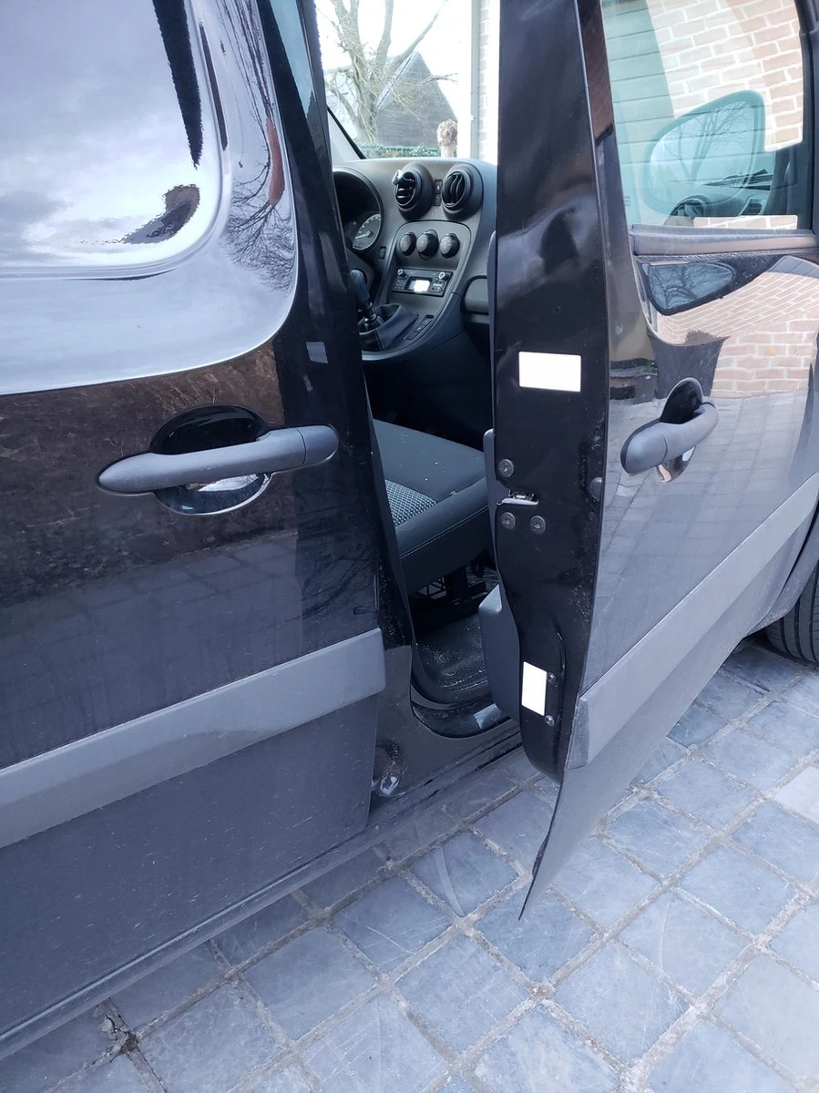 Reflecterende Stickers Set 10 St (6 Cm Lang / 3 Cm Breed) - Klasse 1 - Fiets, Aanhangwagen, Paaltjes,... 6 Reflecterende Stickers Set 10 St (6 Cm Lang / 3 Cm Breed) - Klasse 1 - Fiets, Aanhangwagen, Paaltjes,... - Afbeelding 4