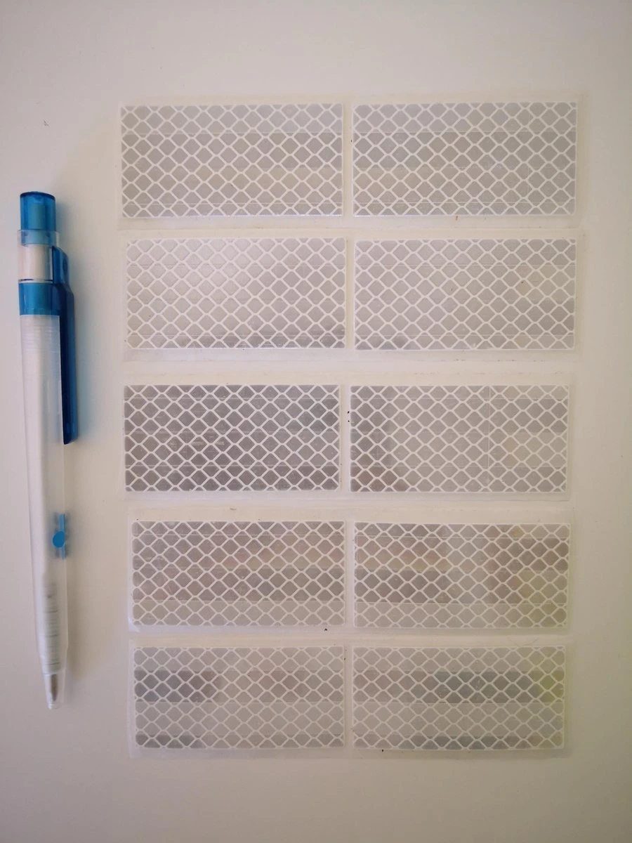 Reflecterende Stickers Set 10 St (6 Cm Lang / 3 Cm Breed) - Klasse 1 - Fiets, Aanhangwagen, Paaltjes,... 3 Reflecterende Stickers Set 10 St (6 Cm Lang / 3 Cm Breed) - Klasse 1 - Fiets, Aanhangwagen, Paaltjes,...